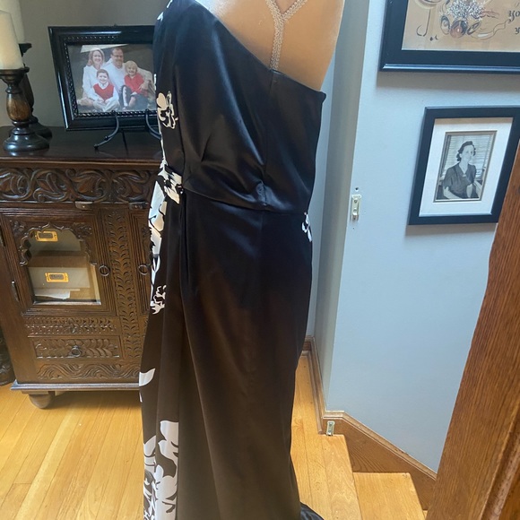 WHBM Formal Gown - Picture 9 of 12